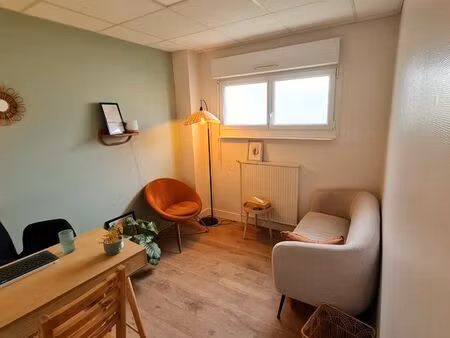 bureau dans un cabinet paramédical