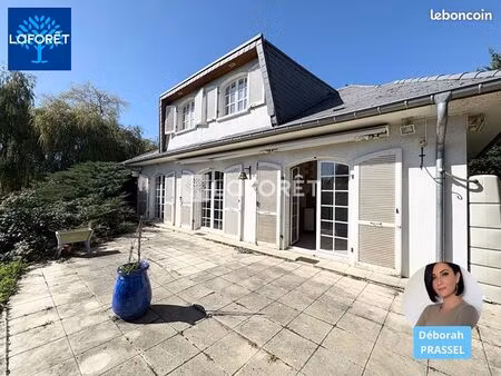 villa 5 pièces 111 m²