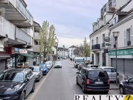 local commercial 152 m²