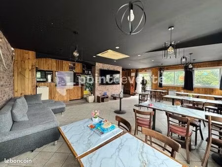 local commercial 270 m²