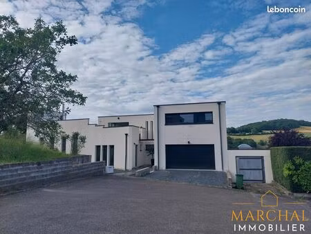 maison 6 pièces 206 m²