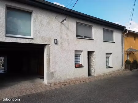 maison 8 pièces 141 m²