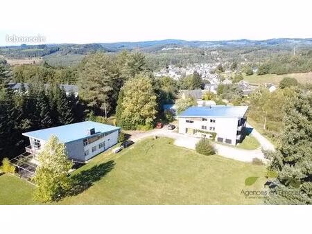 propriété 13 pièces 900 m²