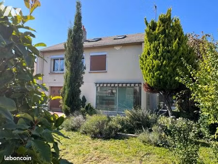 maison 6 pièces 115 m²