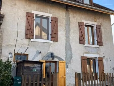 maison de village 5 pièces 83 m²