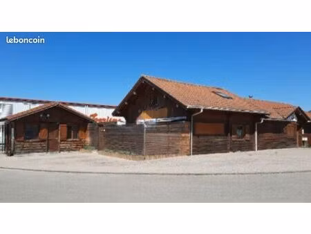 immeuble 230 m² neuves maisons