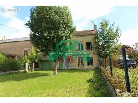 propriété 7 pièces 111 m²