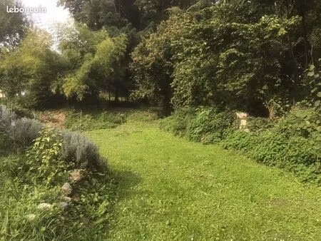 vends terrain de loisir