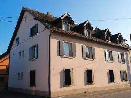 t3 dans résidence ancienne