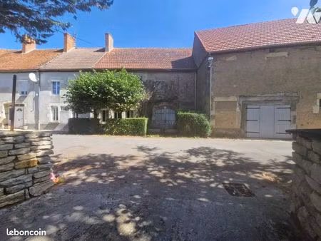 maison 4 pièces 81 m²