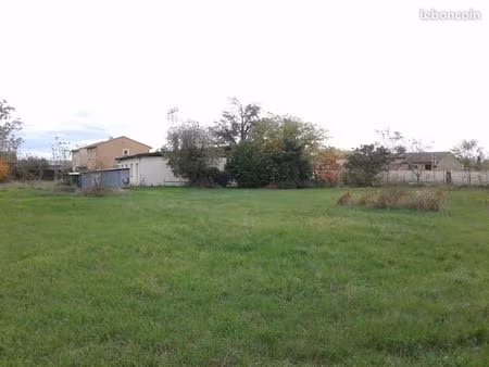 terrain 1020 m2 constructible drôme