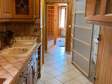 studio 1 pièce 27 m²