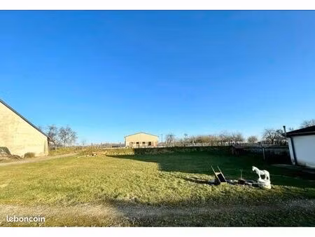 vente hangar et terrain viabilisé