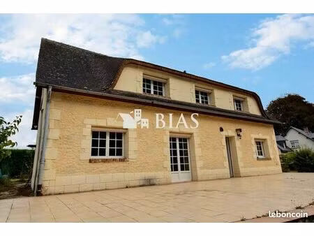 pavillon 8 pièces 130 m²