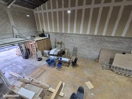 local 280 m² saint-estève