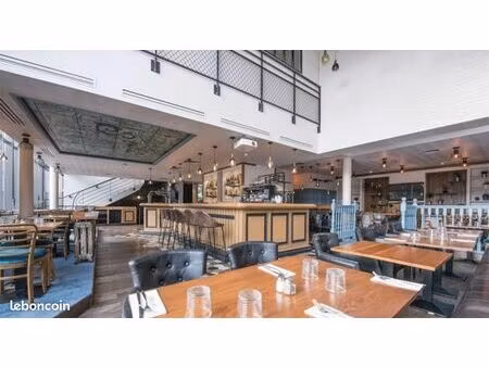 boutique 465 m² rueil malmaison