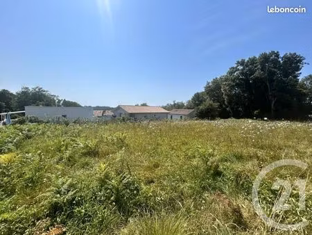 terrain 1 021 m² ondres