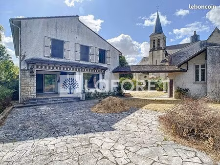 moulin 11 pièces 106 m²