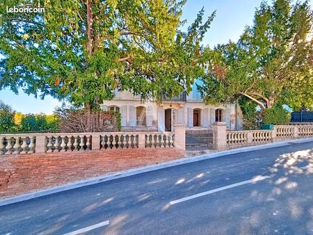 bureaux 251 m² castelmaurou