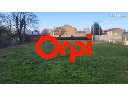 terrain 420 m² vaulx en velin