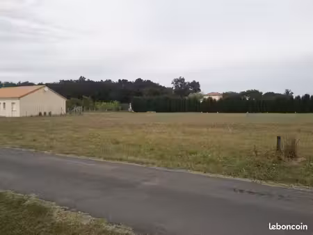 terrain constructible 1575 m²