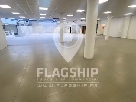 boutique 4800 m² paris