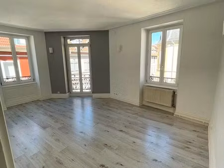 appartement familial 72m² – très lumineux avec balcon – quartier fonderie