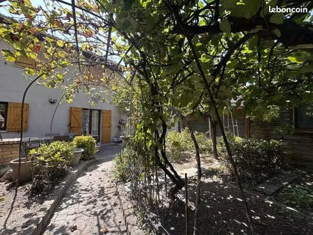 maison 5 pièces 110 m²