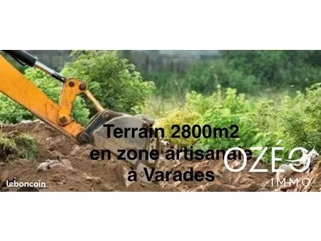 terrain 2 800 m² loireauxence