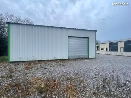 local industriel 114 m²