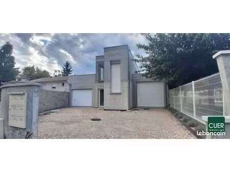 local commercial 36 m² pont-de-l'isère