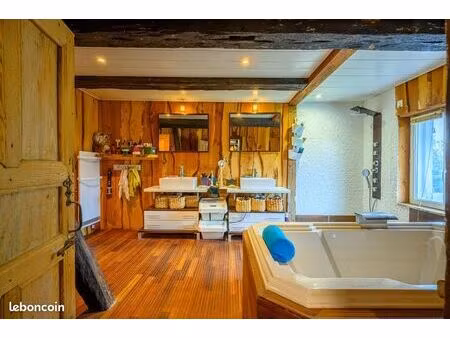 ferme 6 pièces 210 m²