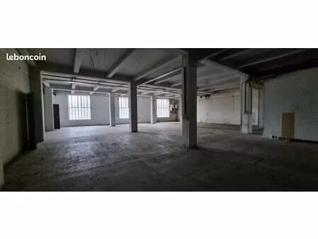 local 234 m² saint-fons