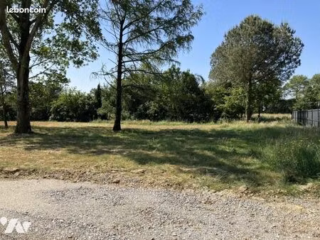 terrain 568 m² ste pazanne