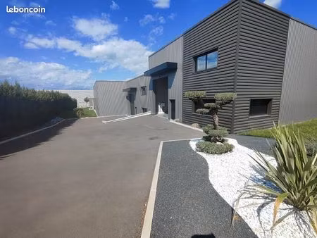 local d'activite 276 m² colombier saugnieu