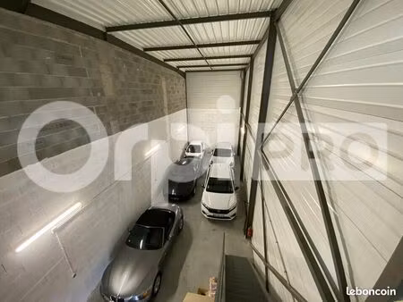 local d'activité 118 m²