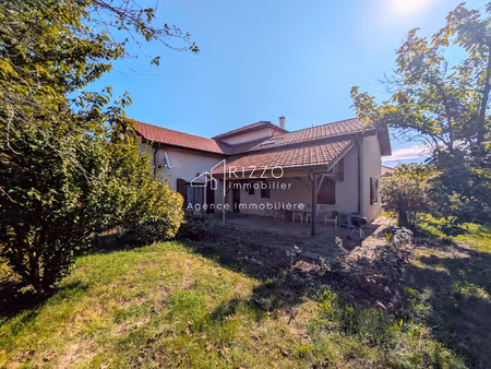 à vendre : spacieuse maison familiale de 193 m2 à saint-jean