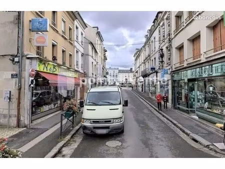 local commercial 141 m²