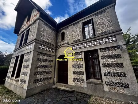 propriété 7 pièces 185 m²