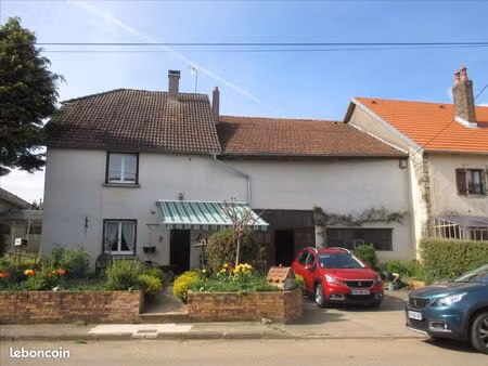 maison 6 pièces 140 m²