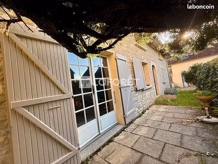 maison 11 pièces 274 m²