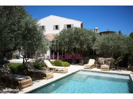 moulin 12 pièces 460 m²