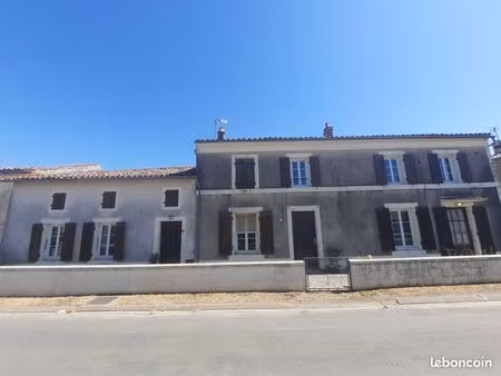propriété 5 pièces 155 m²
