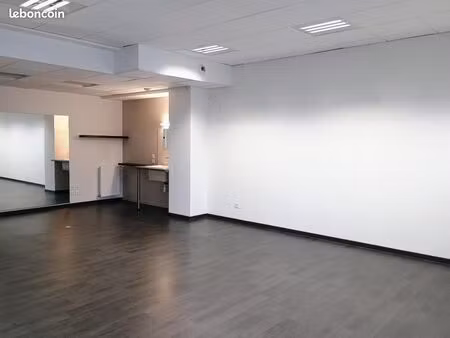 bureau 214 m²