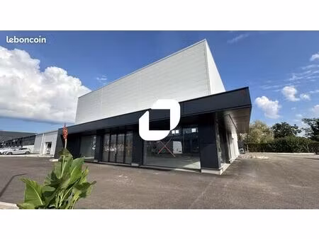 local d'activité 350 m²