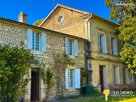 propriété 9 pièces 242 m²