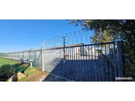 emplacement parking box hivernage garage sécurisé