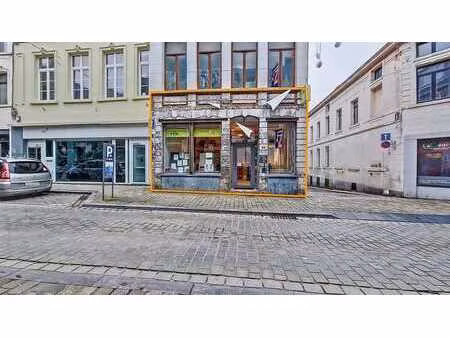 agréable espace commercial / bureau à deux pas de la nouvell