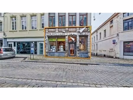 agréable espace commercial / bureau à deux pas de la nouvell