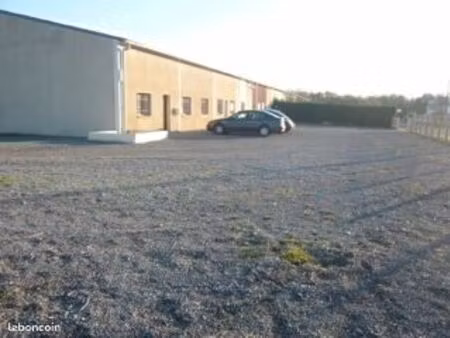 berlanne - zi berlanne - morlaas - depot + 2 bureaux - 162 m2